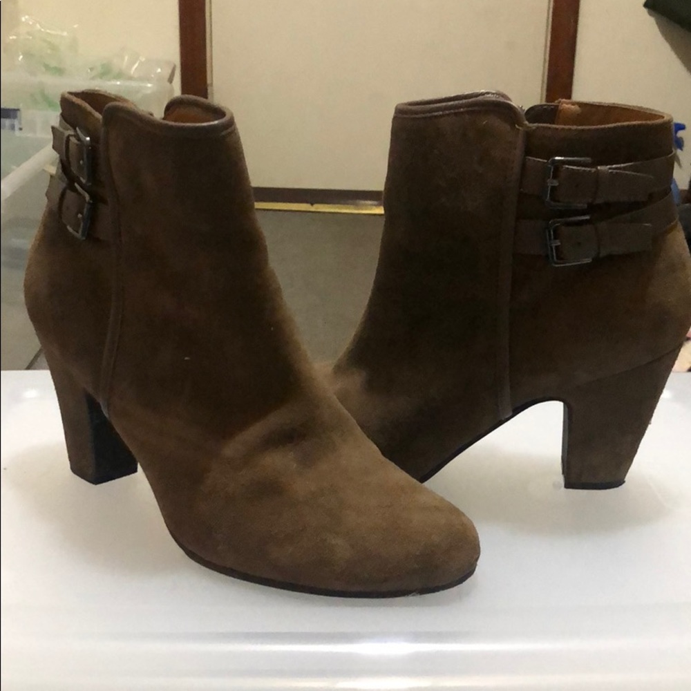 Ankle booties